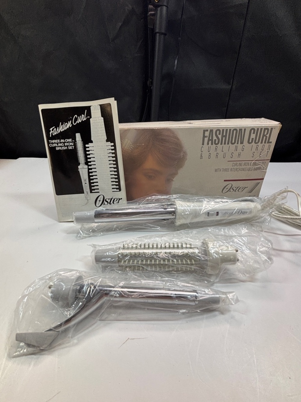 Oster Fashion Curl Curling Iron Brush Set 3 Interchangeable Barrels - Picture 7 of 16